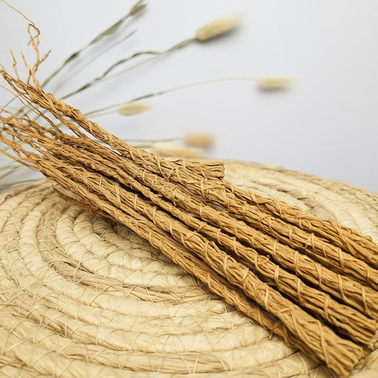 Natural vetiver root (Gongolili, Khamaré) (20 stems)